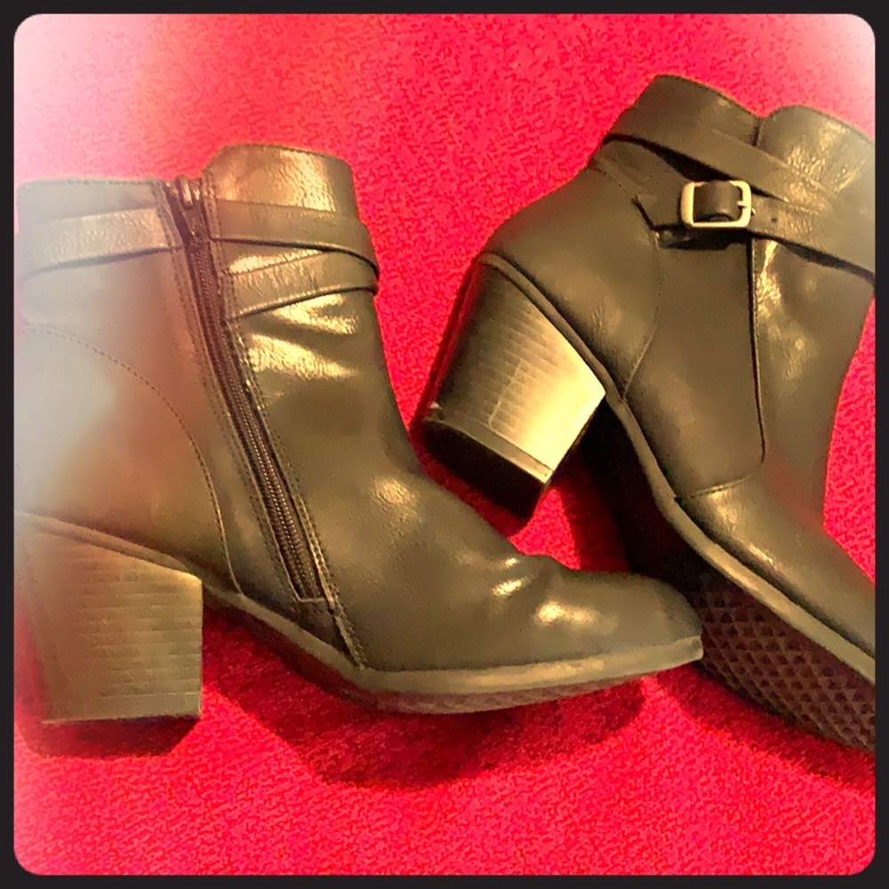 Black booties worn once